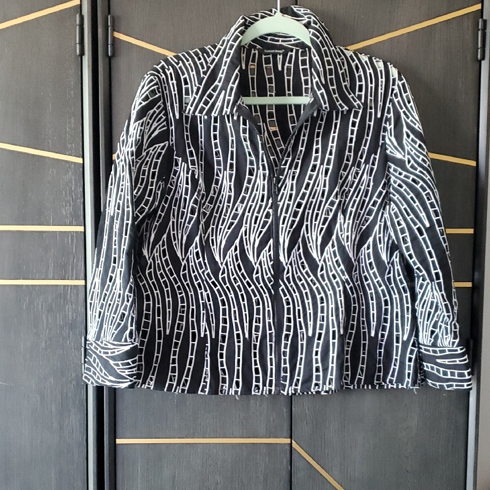 Samuel Dong Monochrome Abstract Blouse